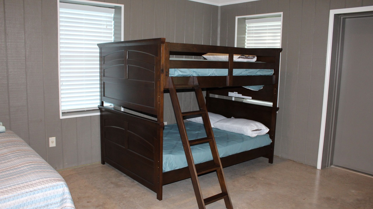 Photo of Bedroom in Port Mansfield