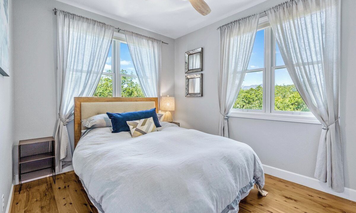 Photo of Bedroom in Calistoga