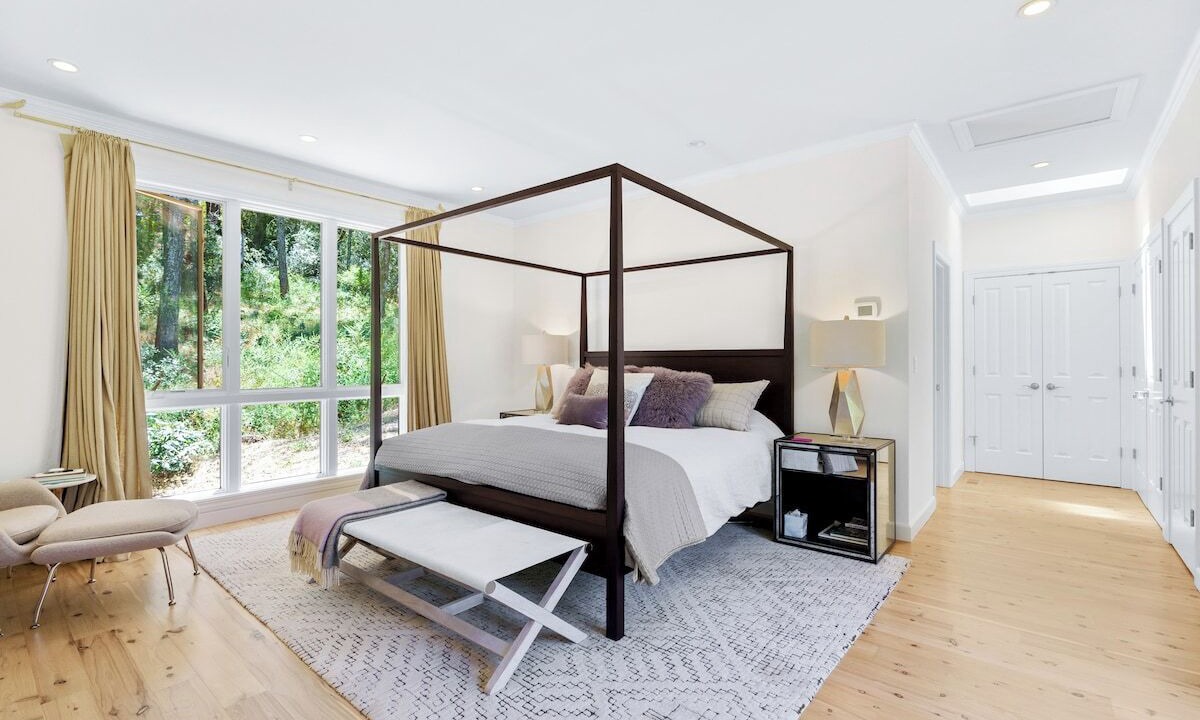 Photo of Bedroom in Calistoga