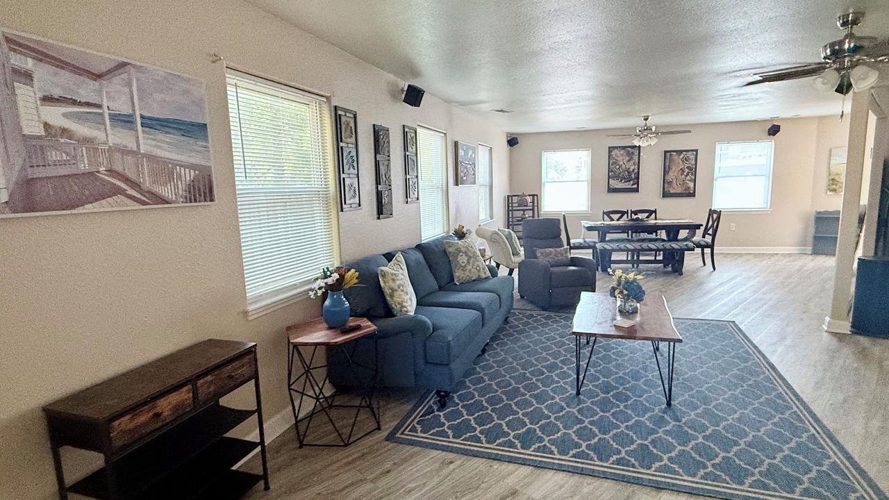 Photo of Livingroom in Fentress