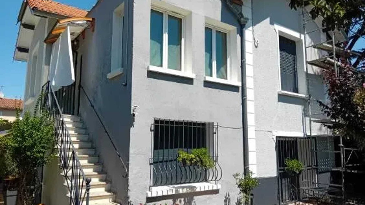 Photo of Others in Ales