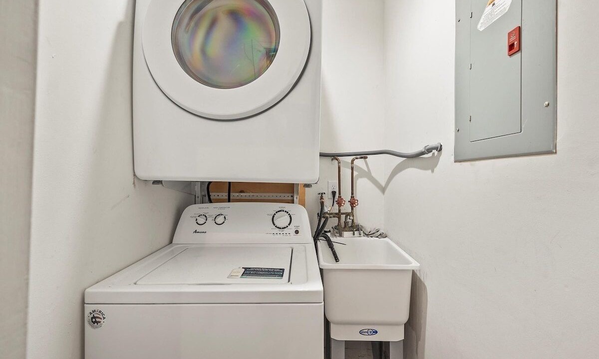 Photo of Bathroom in South Side Flats