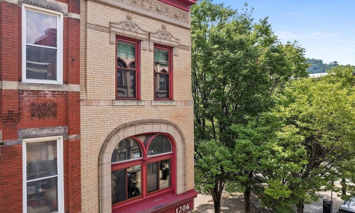 Photo of Outdoor in South Side Flats