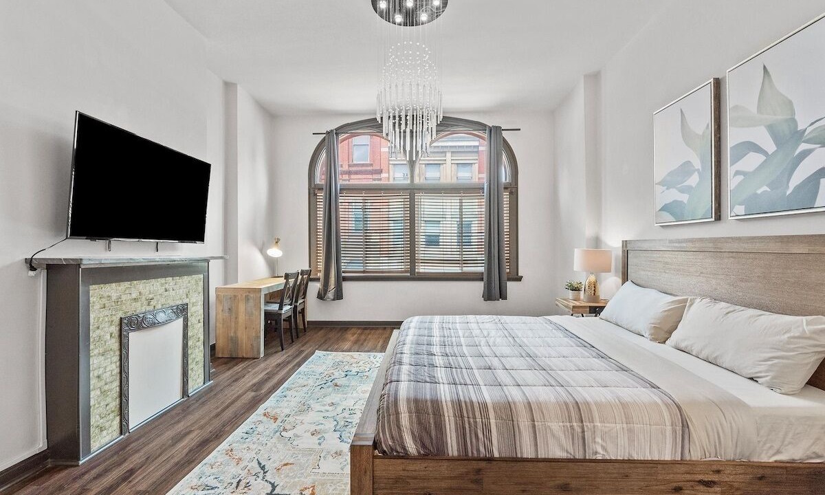 Photo of Bedroom in South Side Flats