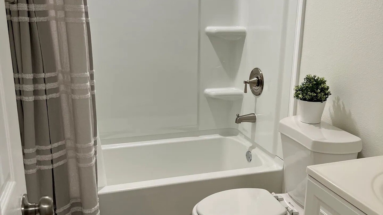 Photo of Bathroom in Harlandale