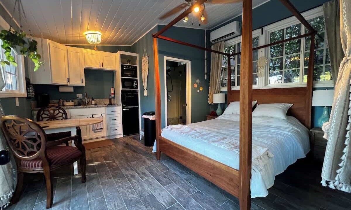 Photo of Bedroom in Fernwood