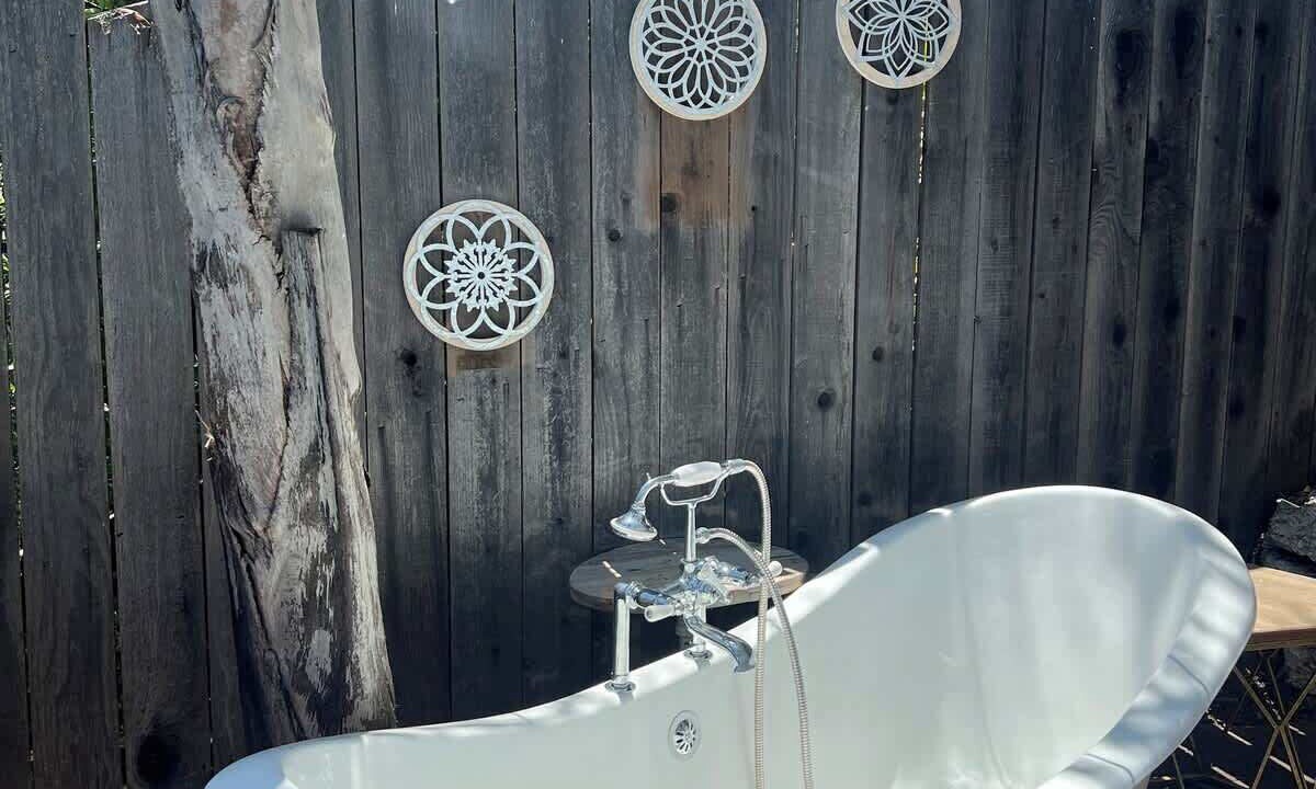 Photo of Outdoor in Fernwood