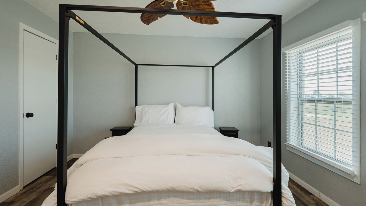 Photo of Bedroom in Midland