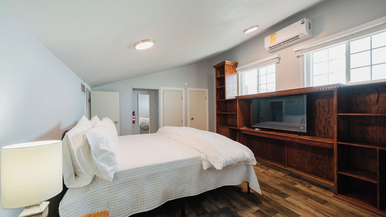 Photo of Bedroom in Midland