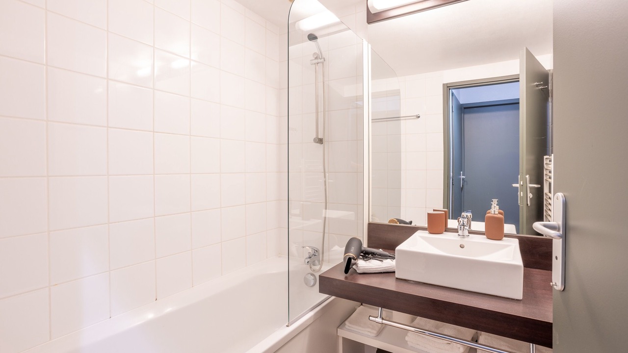 Photo of Bathroom in Eppe-Sauvage