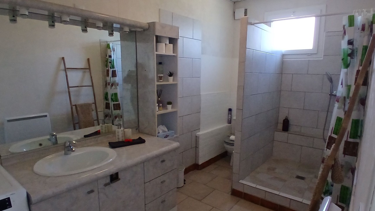 Photo of Bathroom in Clery-Saint-Andre