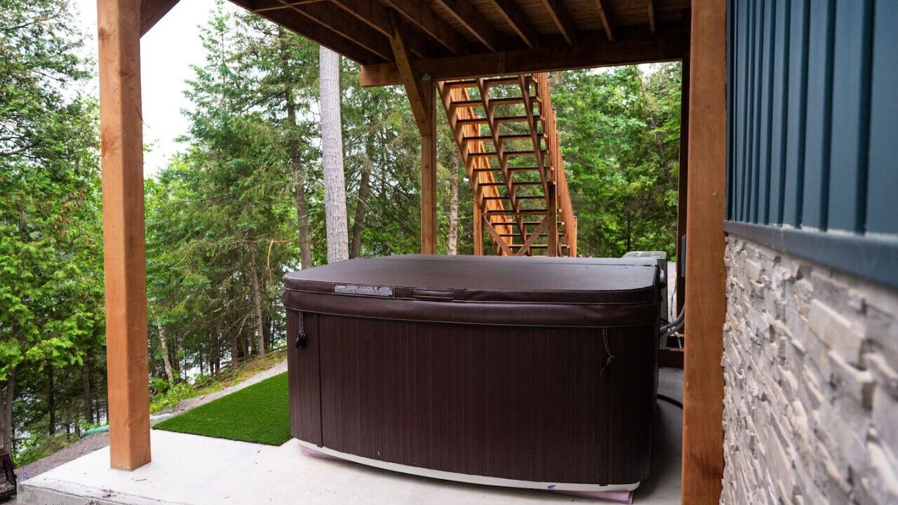 Photo of Patio Balcony in L'lle-du-Grand-Calumet