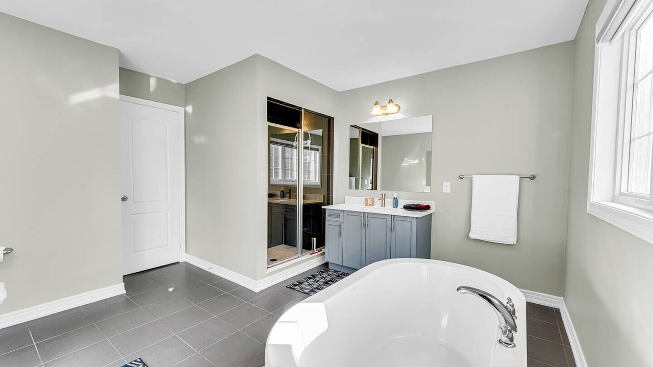 Photo of Bathroom in Thorold