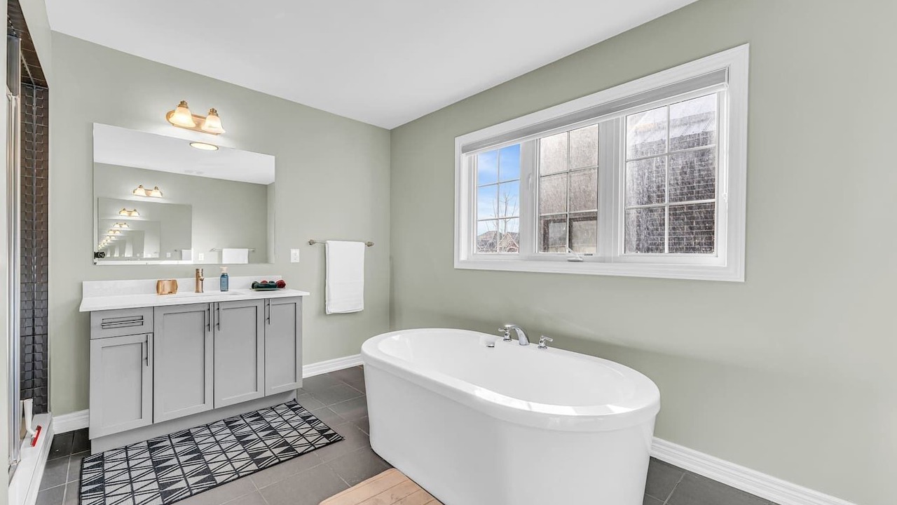 Photo of Bathroom in Thorold