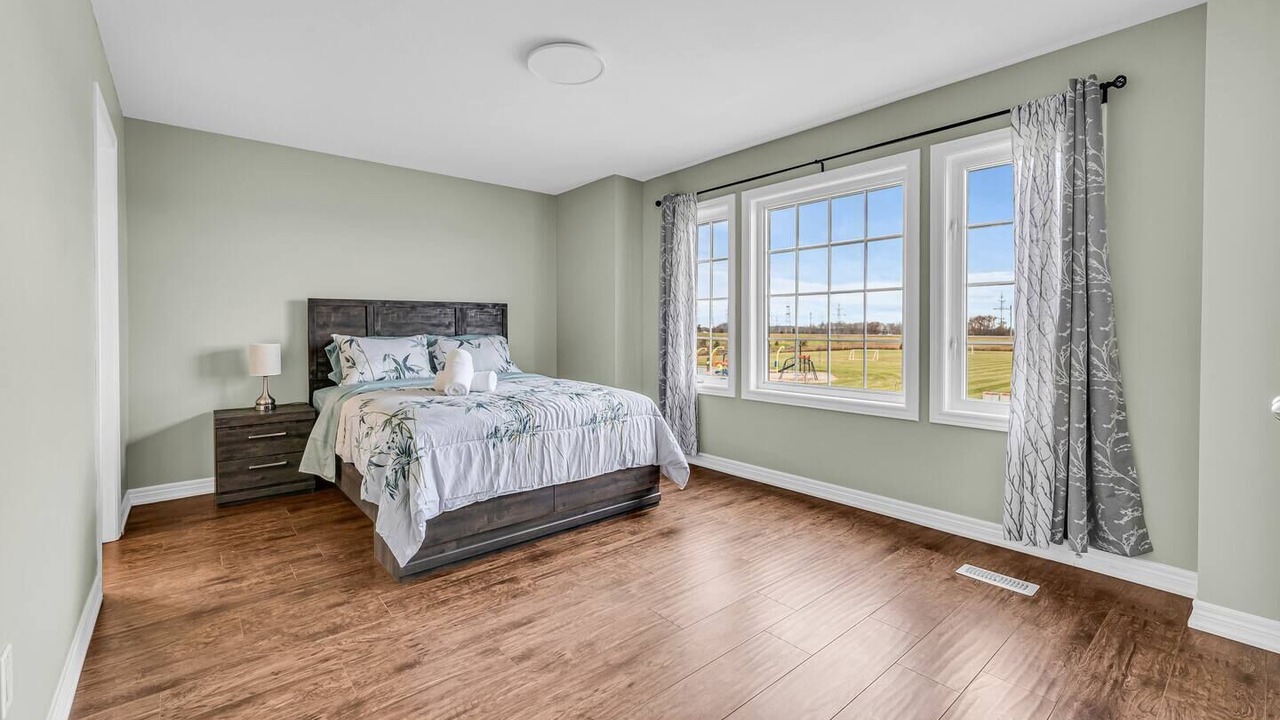 Photo of Bedroom in Thorold