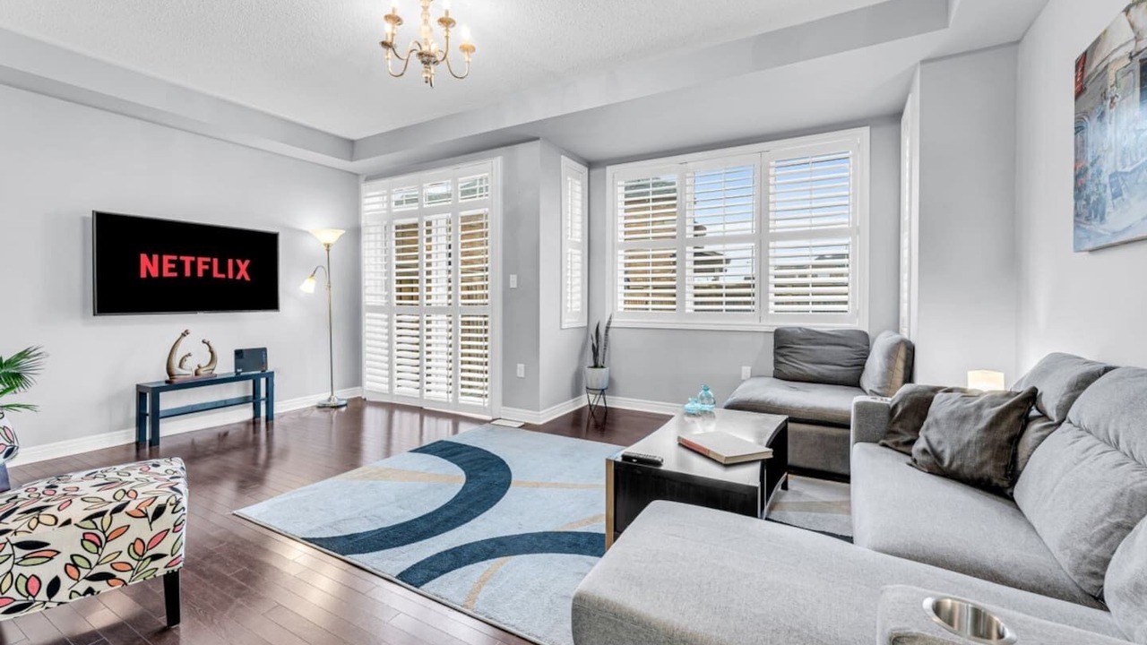 Photo of Livingroom in Brampton