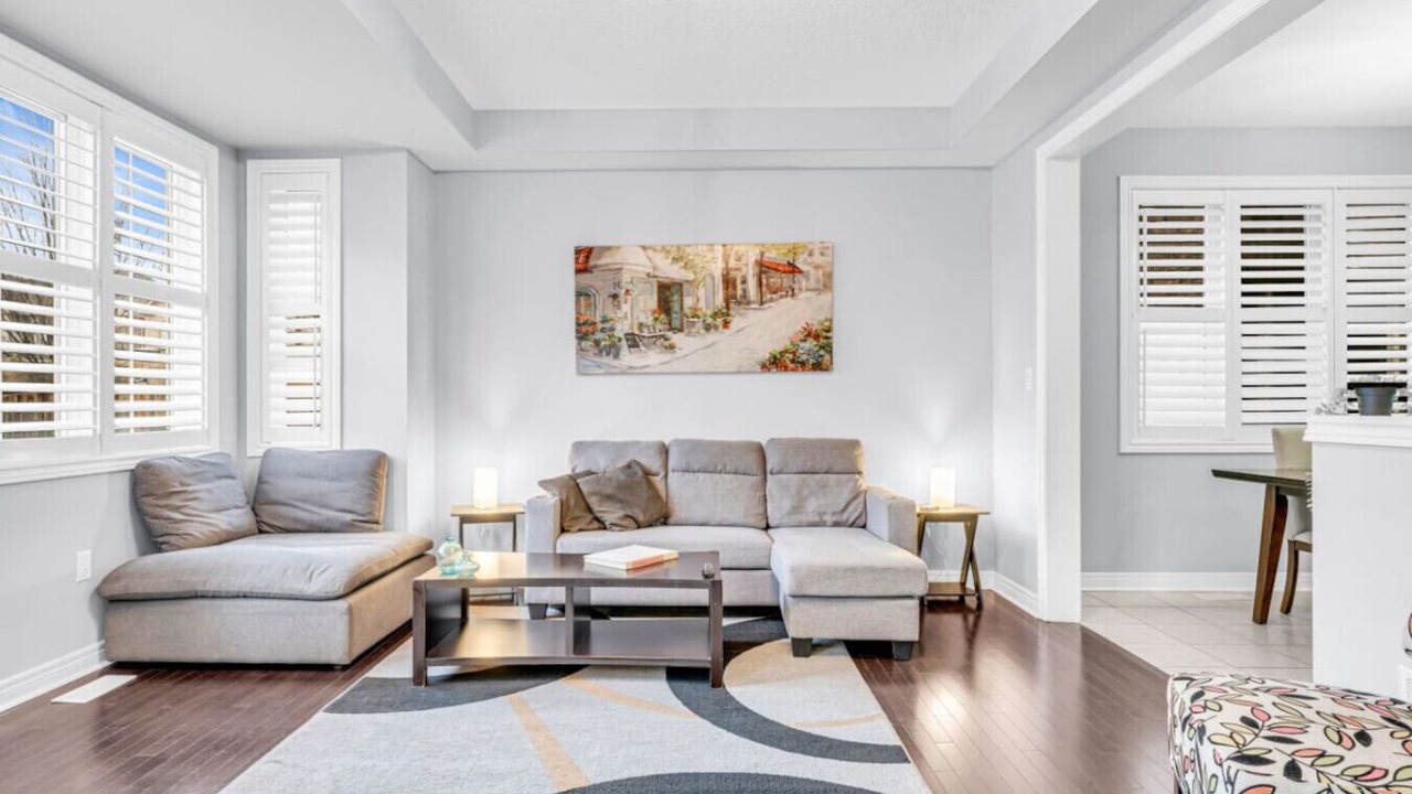 Photo of Livingroom in Brampton