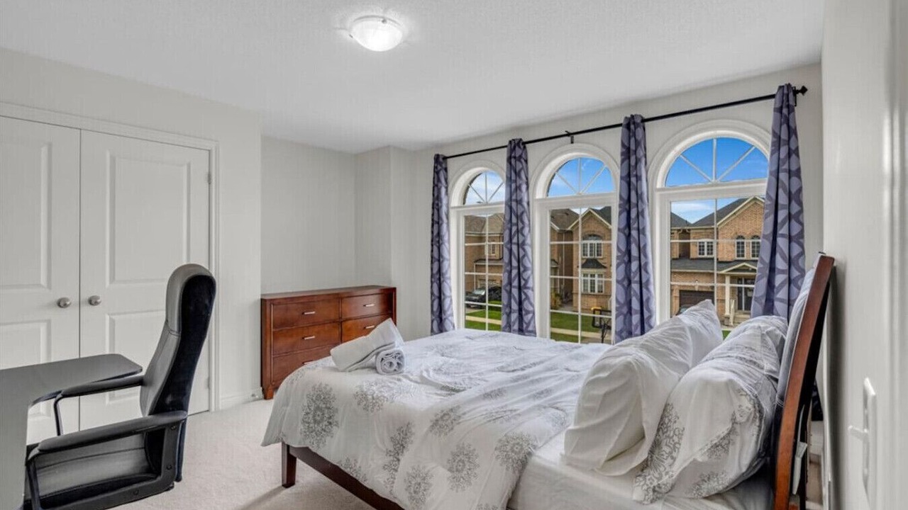 Photo of Bedroom in Thorold