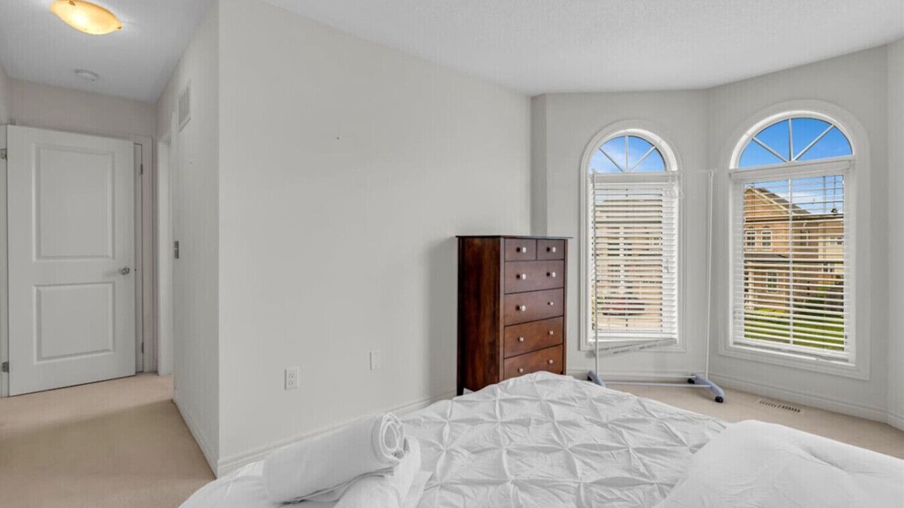 Photo of Bedroom in Thorold