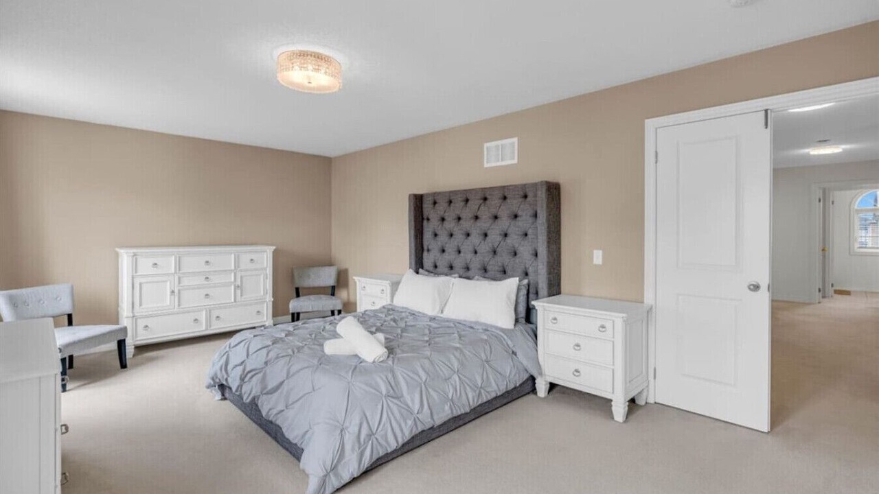 Photo of Bedroom in Thorold