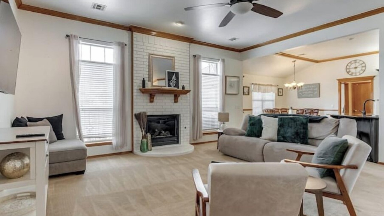 Photo of Livingroom in Midwest City