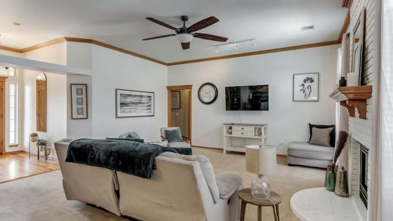 Photo of Livingroom in Midwest City
