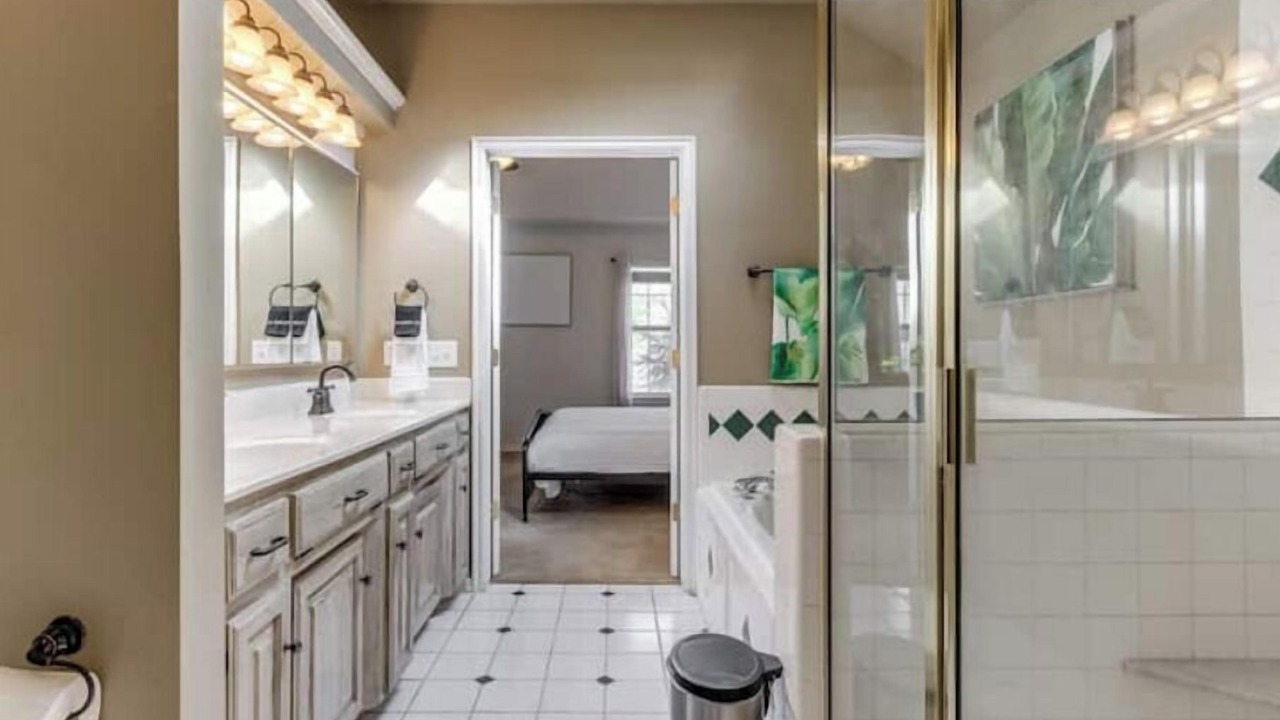 Photo of Bathroom in Midwest City