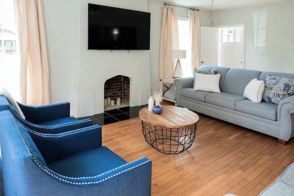 Photo of Livingroom in Central Oklahoma City