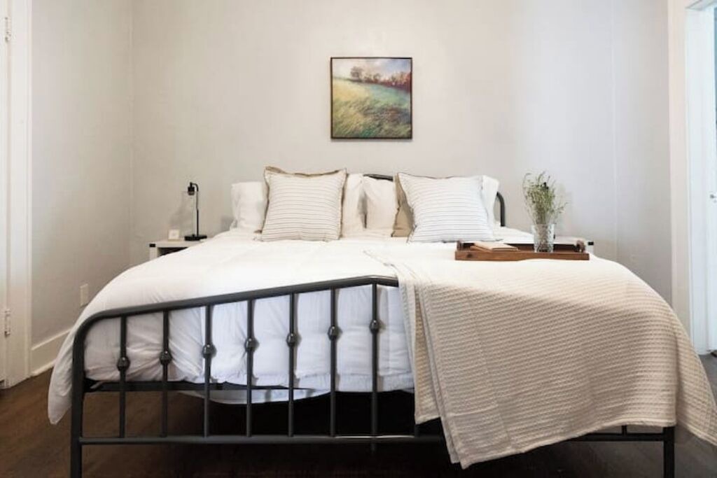 Photo of Bedroom in Midtown
