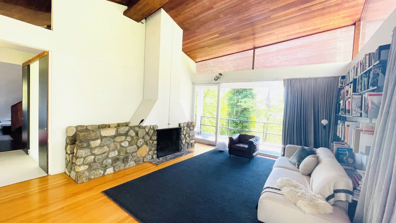 Photo of Livingroom in Town of Wappinger