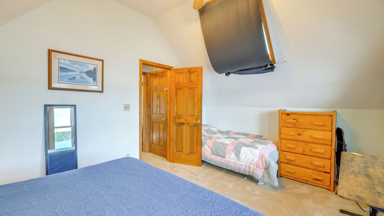 Photo of Bedroom in Town of Diana