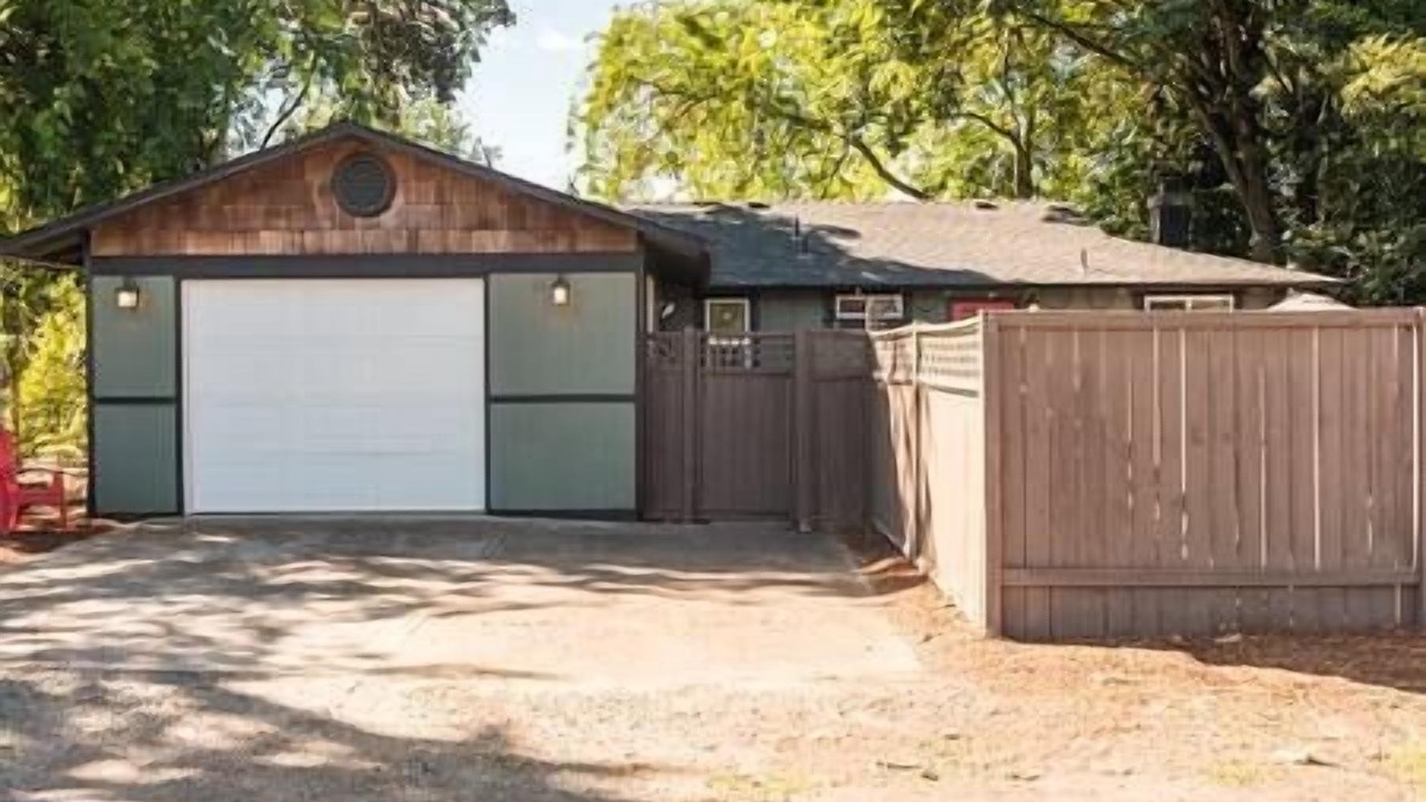 Photo of Others in Dayton