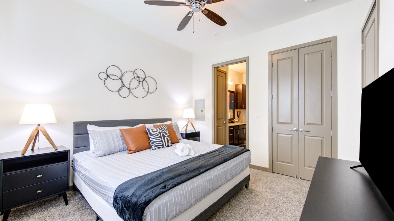 Photo of Bedroom in Energy Corridor