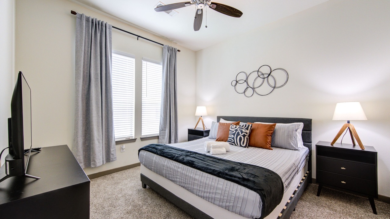Photo of Bedroom in Energy Corridor
