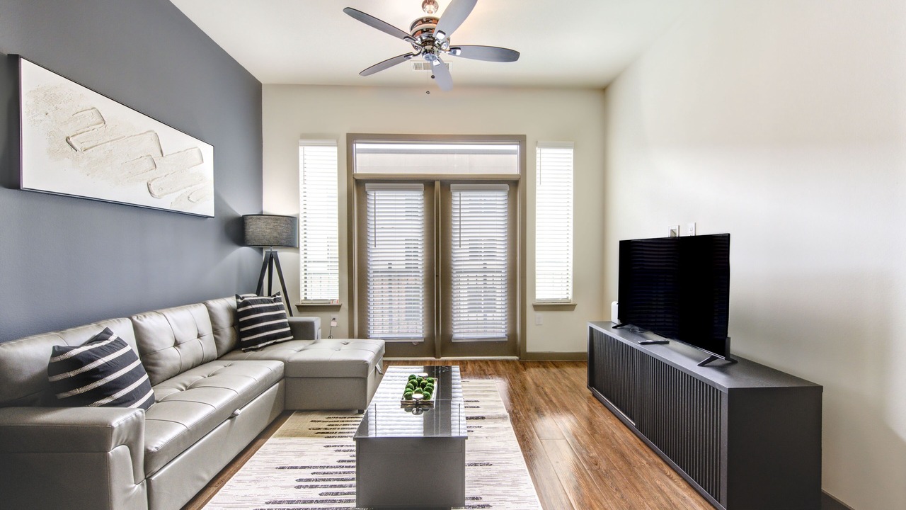 Photo of Livingroom in Energy Corridor