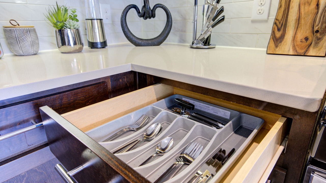 Photo of Kitchen in Energy Corridor