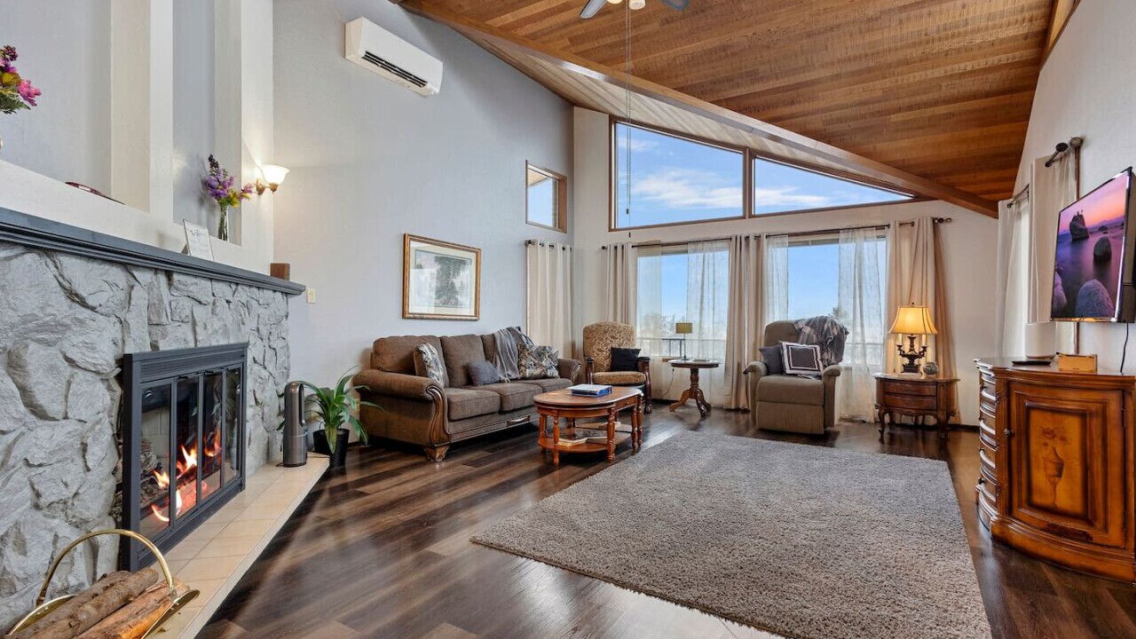 Photo of Bedroom in Oak Harbor