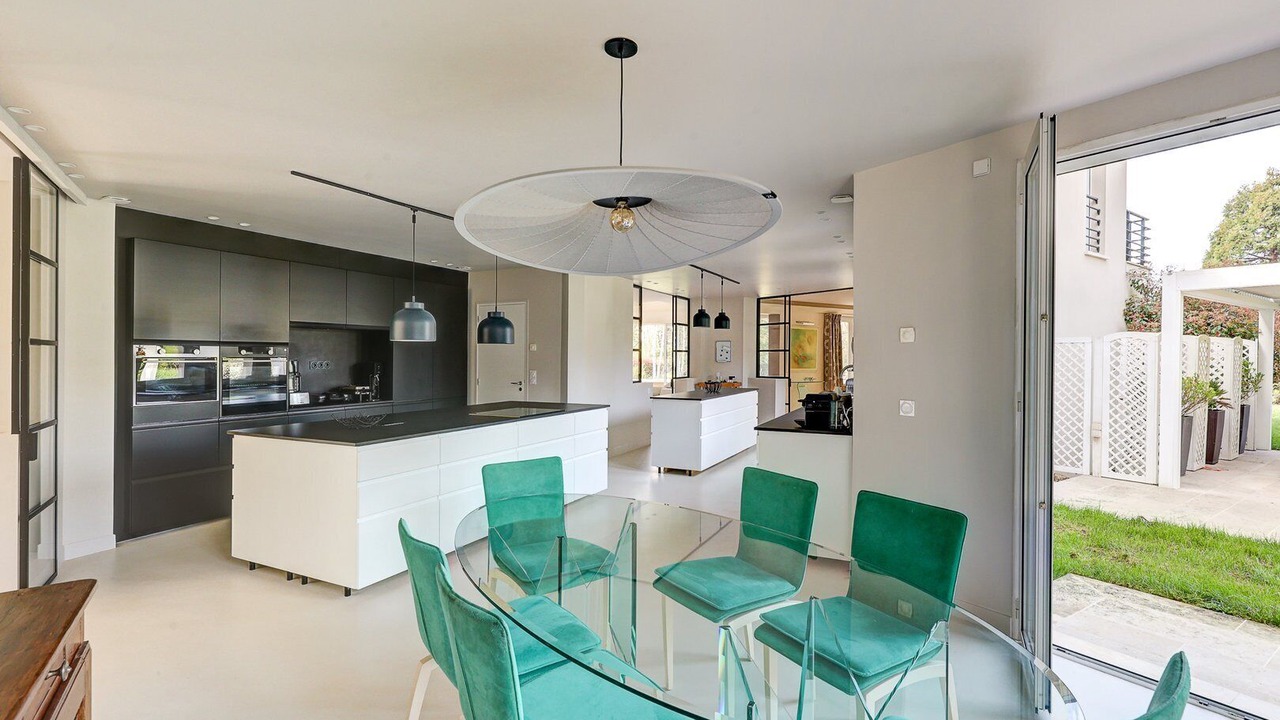 Photo of Outdoor in Anet