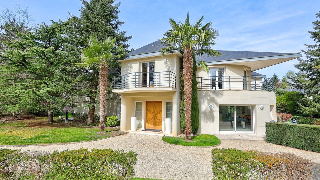 Photo of Outdoor in Anet