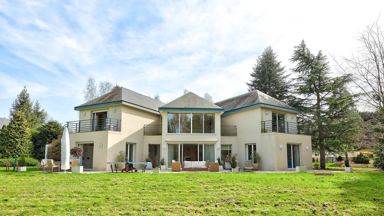 Photo of Outdoor in Anet