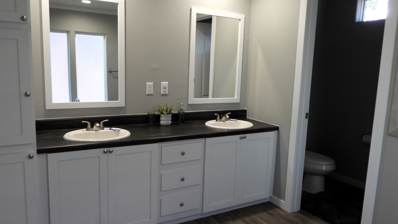 Photo of Bathroom in Royal
