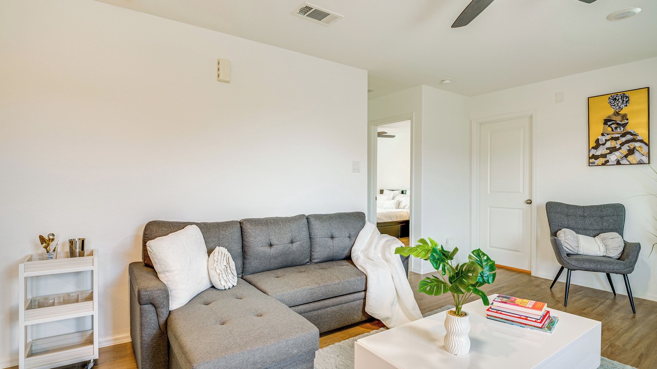 Photo of Livingroom in New Caney
