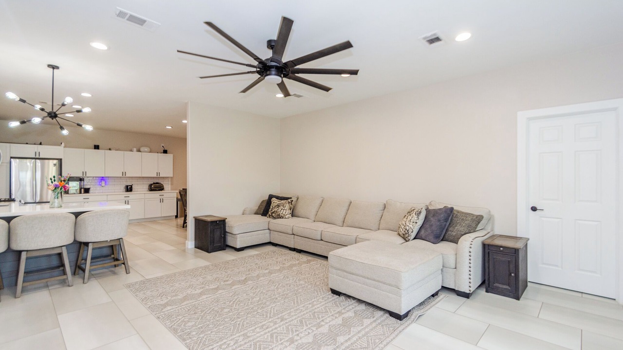 Photo of Livingroom in Alvin