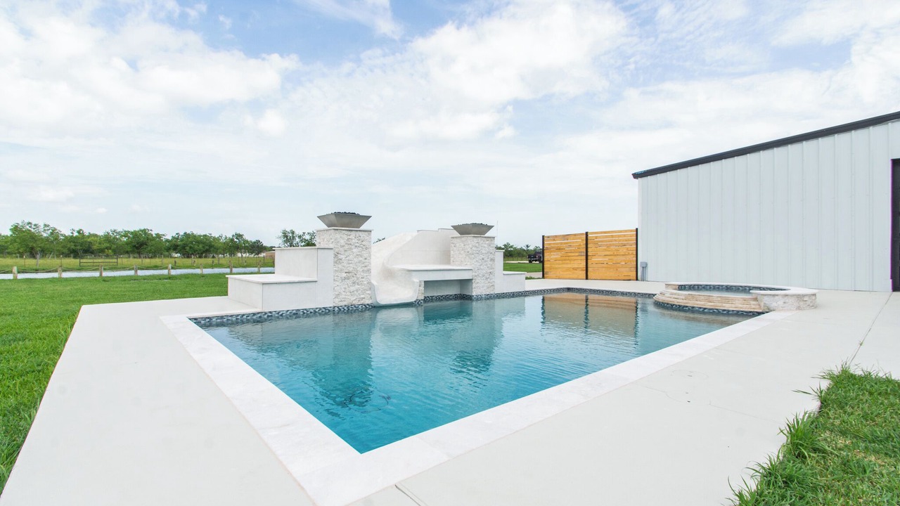 Photo of Outdoor in Alvin