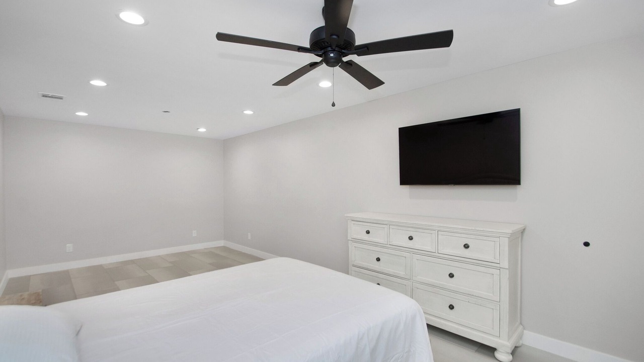 Photo of Bedroom in Alvin
