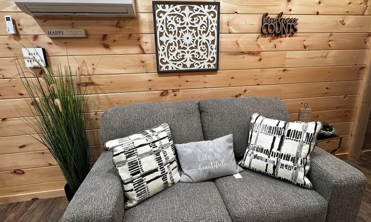 Photo of Livingroom in Betsy Layne