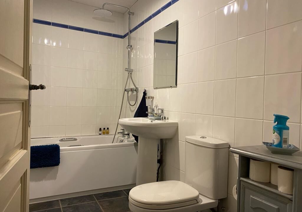 Photo of Bathroom in Erin