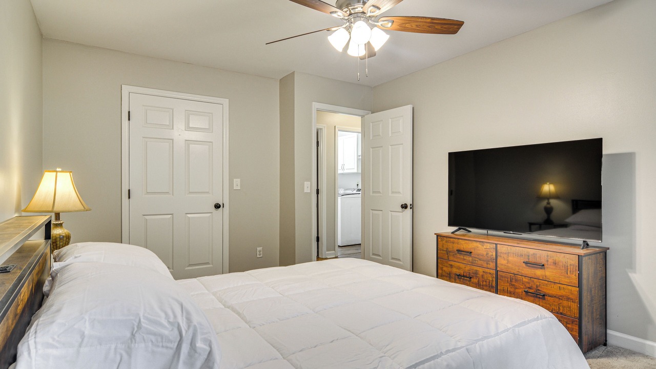 Photo of Bedroom in Wallburg