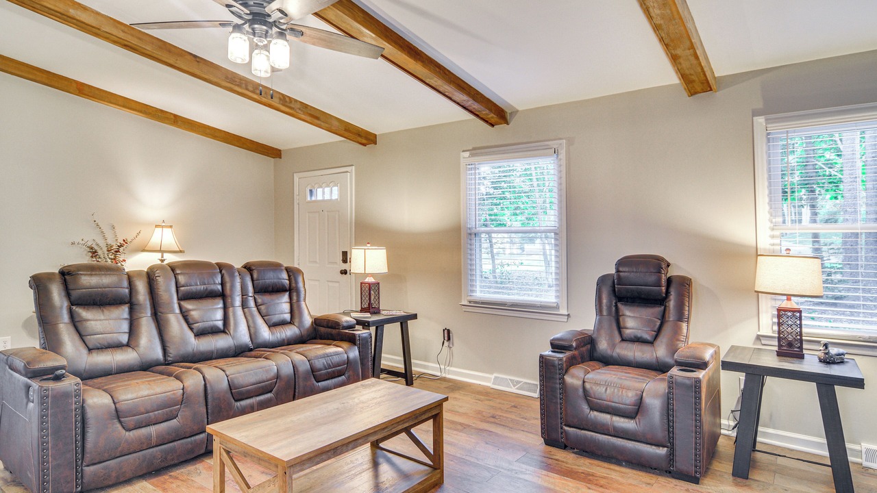 Photo of Livingroom in Wallburg