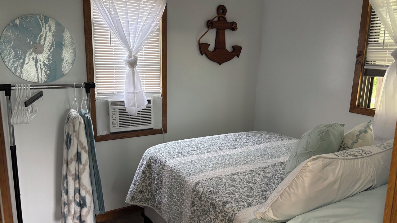 Photo of Bedroom in Harbor Beach